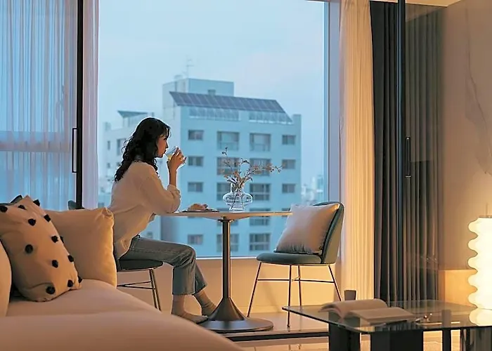 르컬렉티브 강남 예술의전당 시그니티 아파트 *