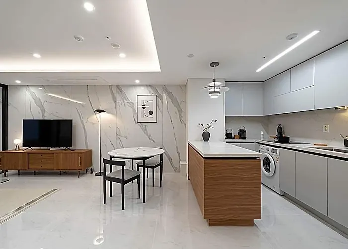 르컬렉티브 강남 예술의전당 시그니티